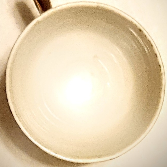 Small Japanese Pedestal Teacup Beautiful Red and Gold Design Japan Tea Cup - Picture 6 of 9